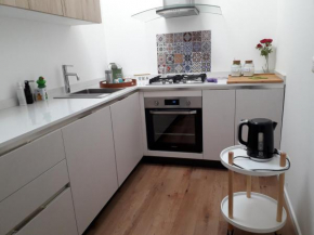A casa di giovi - Well connected to the airport and family friendly